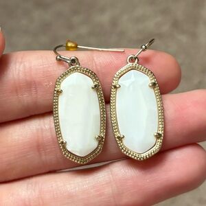 Kendra Scott Dani Earrings in White